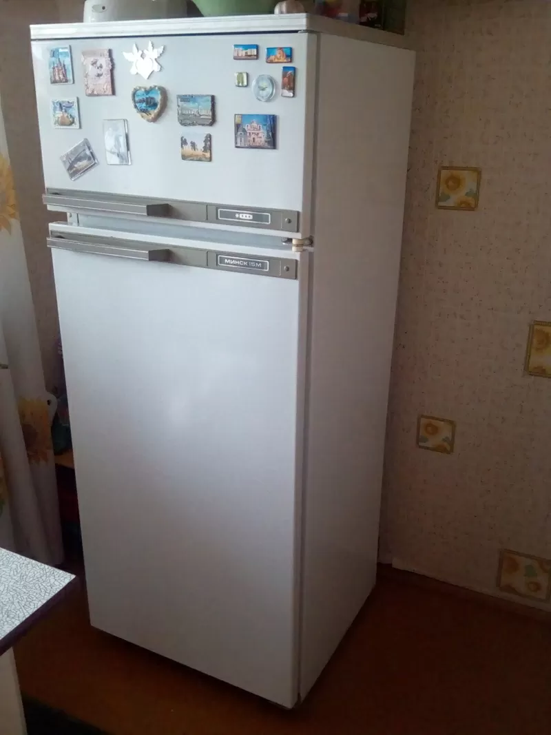 Холодильник работающий